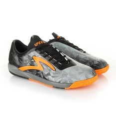 Sepatu futsal Pria Specs dynamite in - black palona grey dark cool grey mango orange