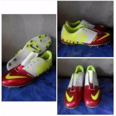 Swpatu sepak bola nike