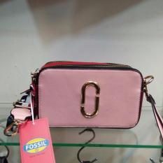 TA WANITA/ HAND BAG/ FEMALE/ WOMEN/ SLING BAG/ SHOULDER BAG/ WAIST BAG/ TAS WANITA/ TAS CEWEK/ TAS CANTIK/ TAS LUCU/ TAS GENGGAM/ TAS PUNDAK/ TAS SELEMPANG/ SLEMPANG/ MAIN/ JALAN/ PESTA/ SANTAI/ HANGOUT/ MAKE UP/ AKSESORIS/ TAS HP/ TAS GADGET/ TERLARIS