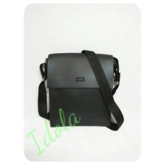 IdolaBags - Tas Selempang Kulit Astin Original, Tas Slempang Cowok / Pria Asttin, Keren Murah Berkualitas - ASTMD
