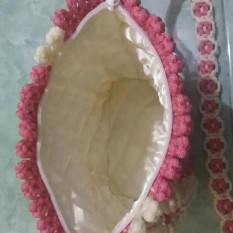 Tas tali kur motif kombinasi baby pink dan cream dengan lapisan dalam dari kain satin full jahitan
