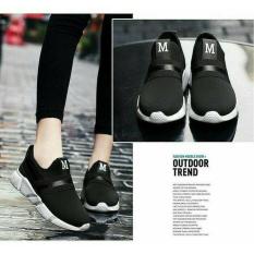 TREND TERKINI SLIP ON MOMO M08 HITAMA TERLARIS
