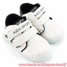 TrendiShoes Sepatu Anak Laki-Laki Kids Sport DSAG - Putih Hitam