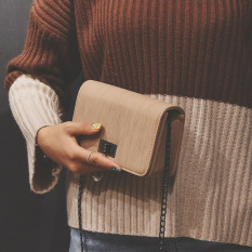 Tas Selempang Persegi Kecil Wanita Rantai Versi Korea (Coklat Muda Warna) (Coklat Muda Warna)