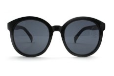Vanker Perempuan Bulat Terlalu Gede Eyewear Kacamata Hitam (Hitam)