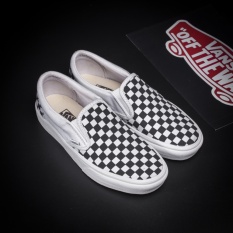 Vans. Unisex Klasik SLIP ON (Musim Semi dan Musim Panas Pola Baru) Hitam dan Putih Sepatu-Intl