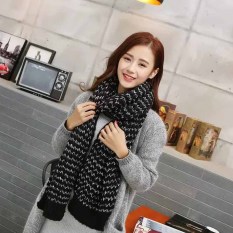 Musim Dingin Korea Double Warna Mohair Dipanjang Tebal Syal Selendang Panjang Handuk Syal (Hitam)-Intl