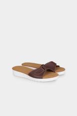 Yongki Komaladi Women Shoes Sandals Flat Sandals Wanita Sepatu Sandal Sandal datar Chocolate Cokelat Diskon discount murah bazaar baju celana fashion brand branded