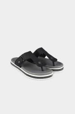 Yongki Komaladi Women Shoes Sandals Flat Sandals Wanita Sepatu Sandal Sandal datar Black Hitam Diskon discount murah bazaar baju celana fashion brand branded