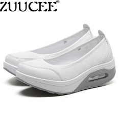 Zuucee Ukuran Besar Shake Sepatu Slip-ons Wedge Sepatu Pantofel Bersih Kain Udara Caushion Sepatu (Putih) -Internasional