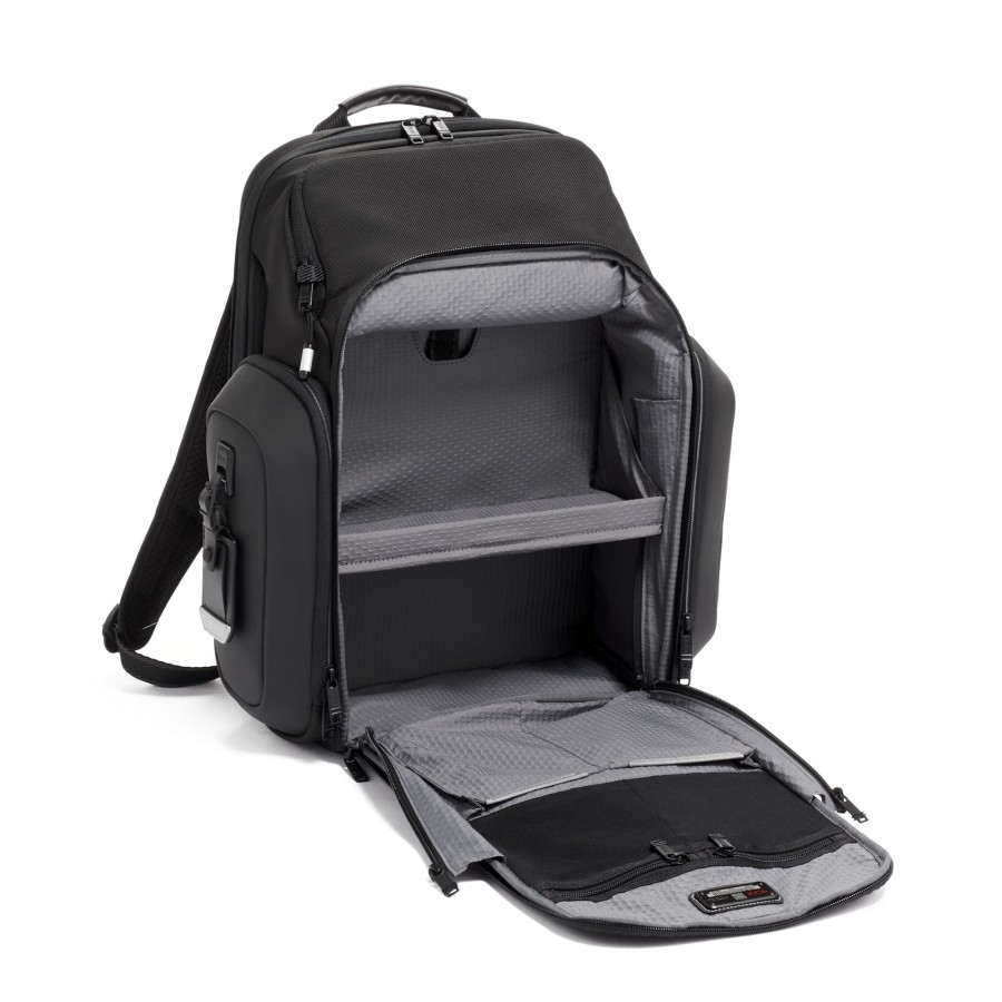 tumi e sports