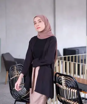 Style Hijab Cardigan Hitam