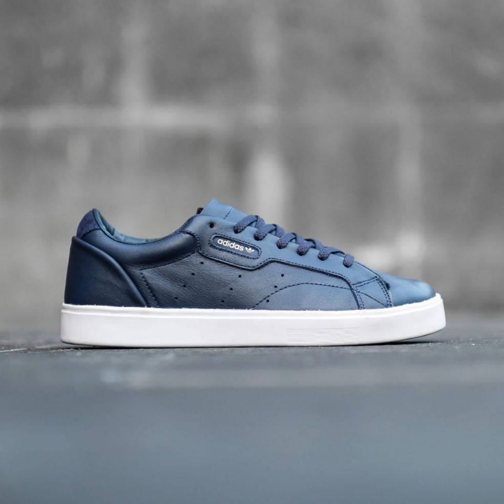 harga adidas sleek