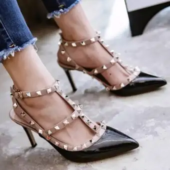 sepatu heels valentino