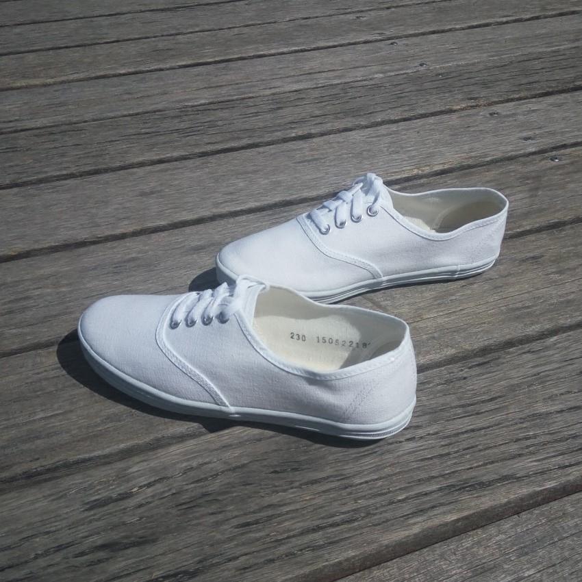 white aerobics shoes