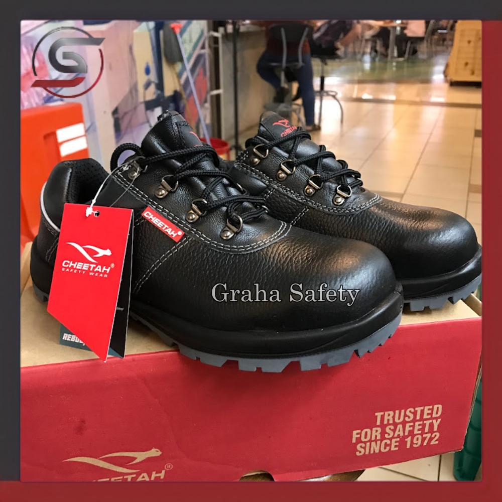Sepatu Safety Pria Ujung Besi Merk Cheetah 7012 H - Sepatu Safety