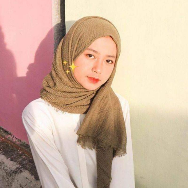 gaya hijab pashmina crinkle