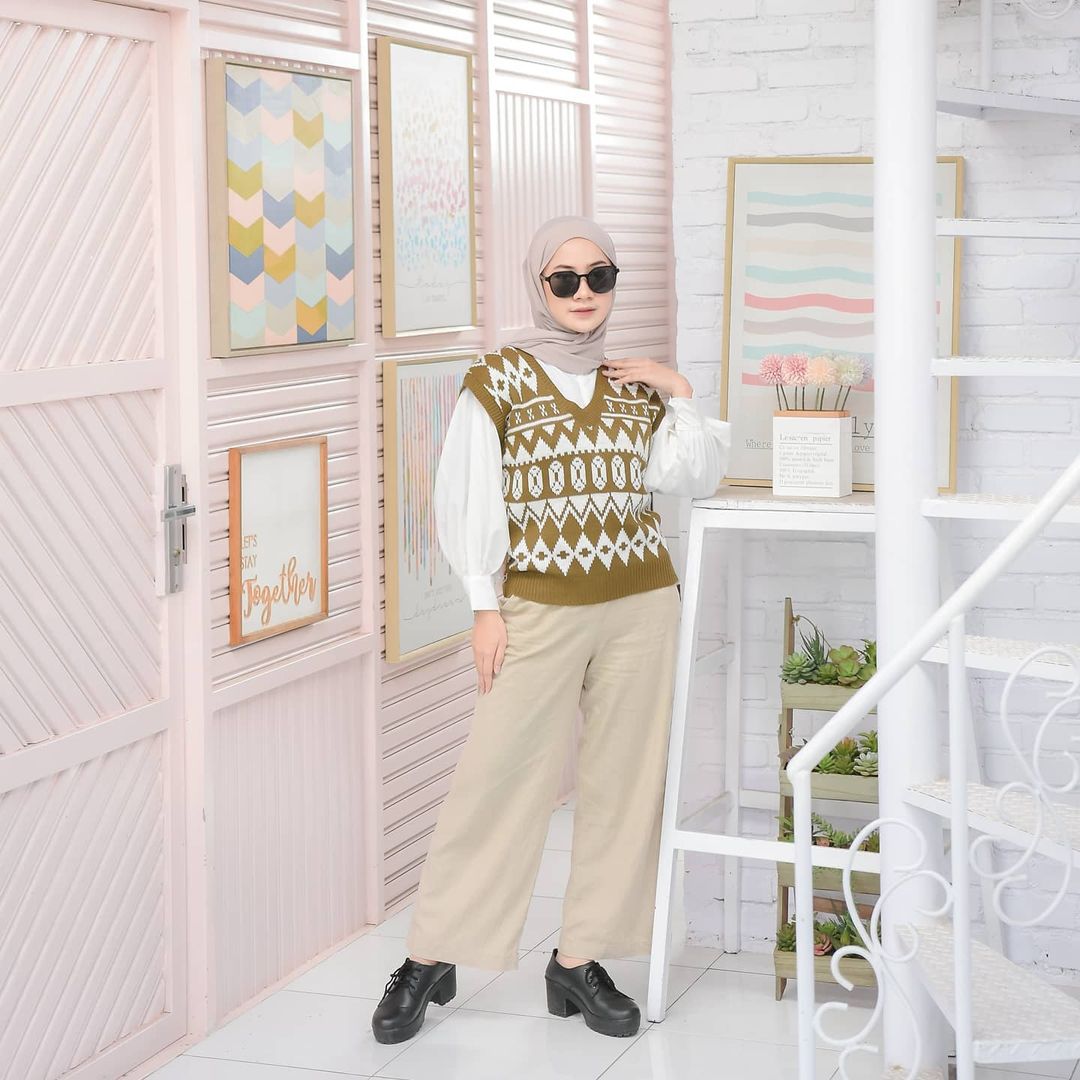 Luxury vest/ Rompi Rajut Wanita Korean Style Epic/ Rompi Rajut Wanita