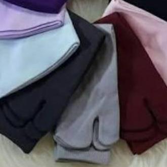 Kaos Kaki Jempol Muslimah