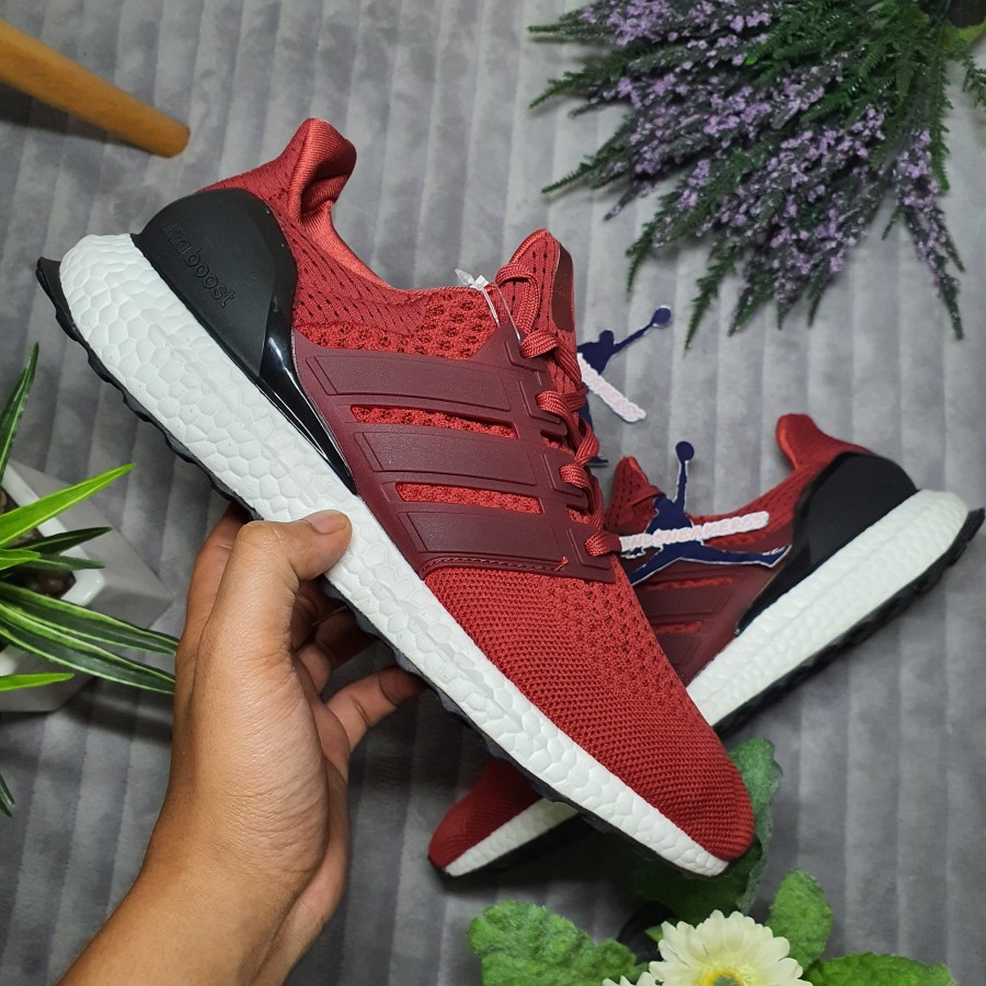 burgundy adidas running shoes
