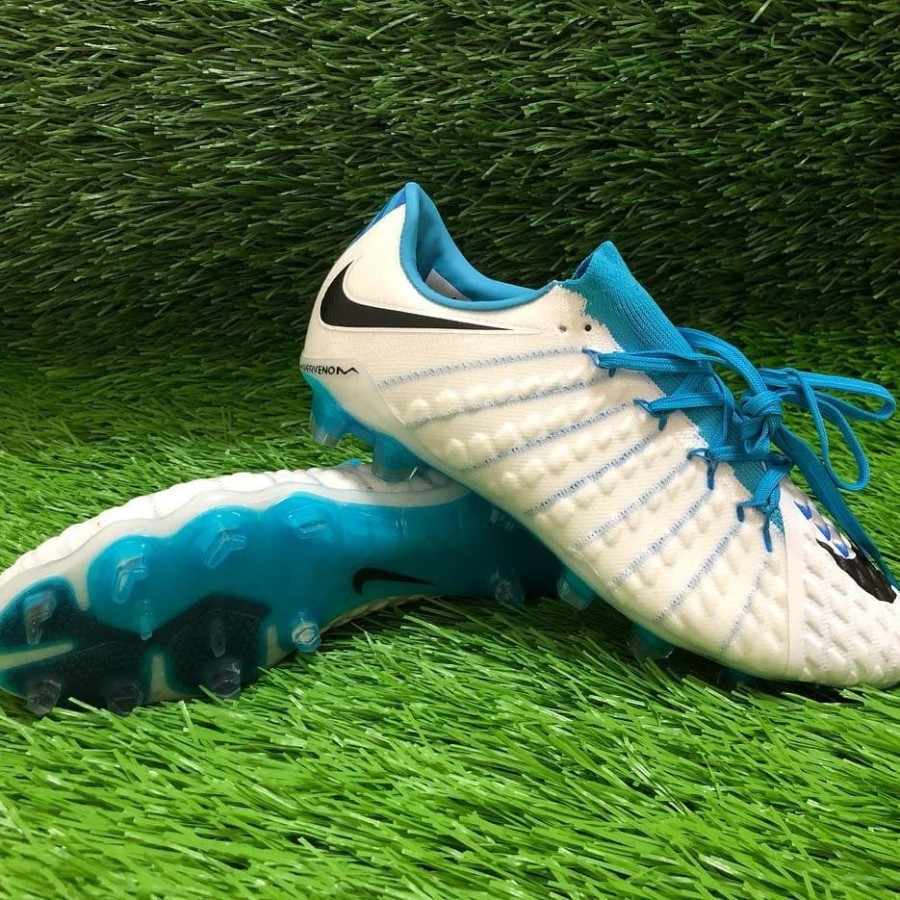 sepatu bola nike hypervenom phantom