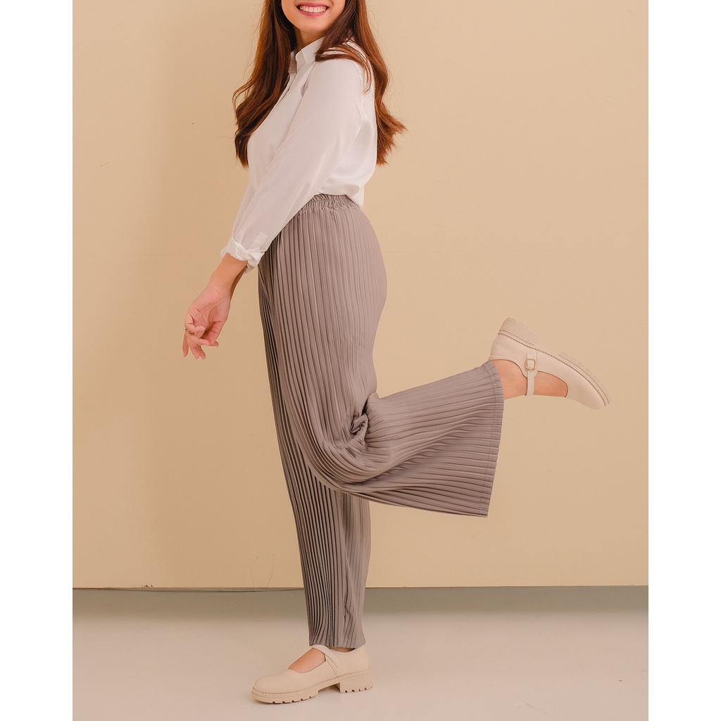 Dengiz boyidagi parkda jinsiy aloqa