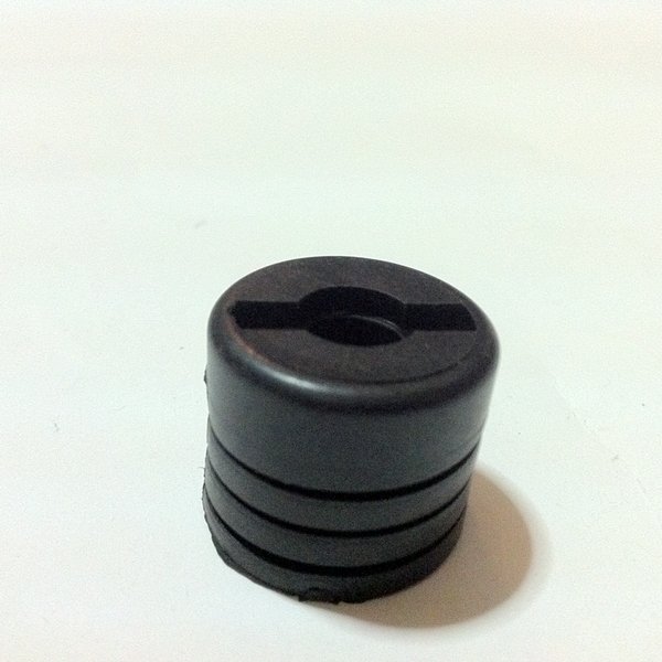 Karet Tahanan Kap Mesin Mobil Toyota Rush / Daihatsu Terios Harga 11,750 rupiah*Gratis Ongkir