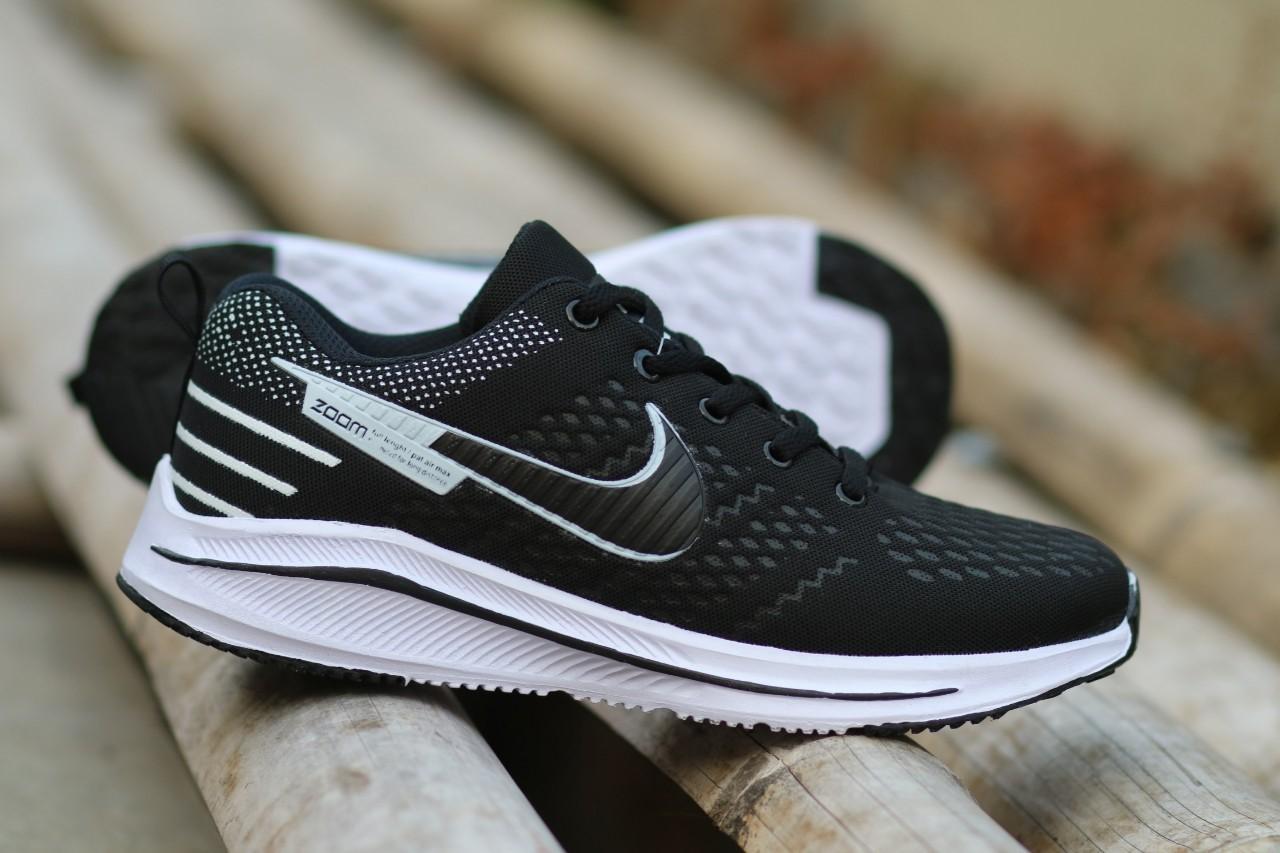 Daftar Harga Sepatu Nike Sport Hitam Terbaru Juli 2020