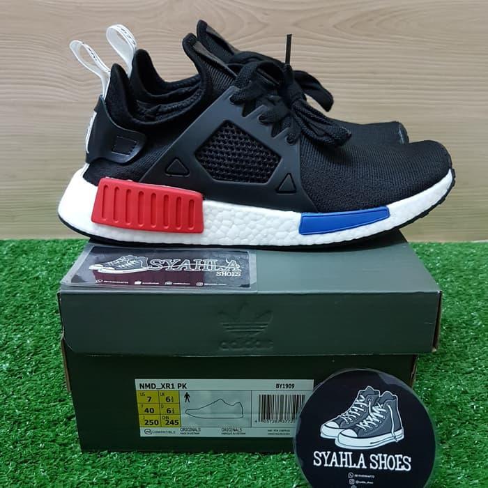 nmd xr1 black boost