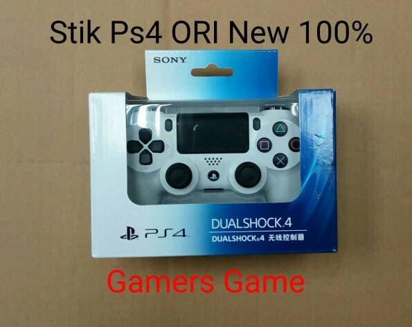 Stik ps4 warna putih original dan kondisi 100 % gress baru