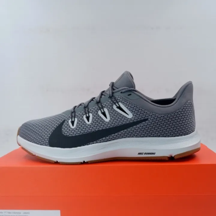 nike quest grey