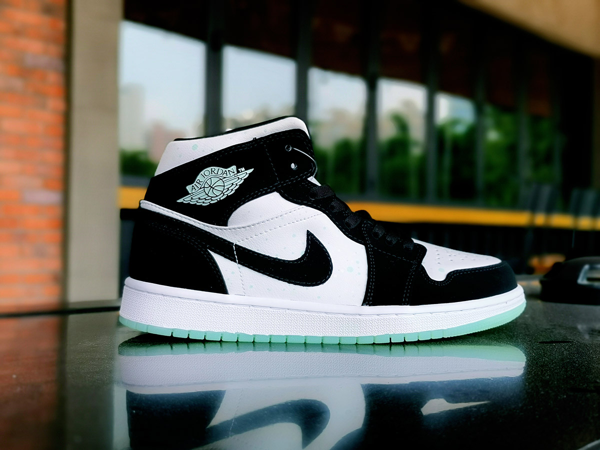 jordan 1 mid white black teal tint