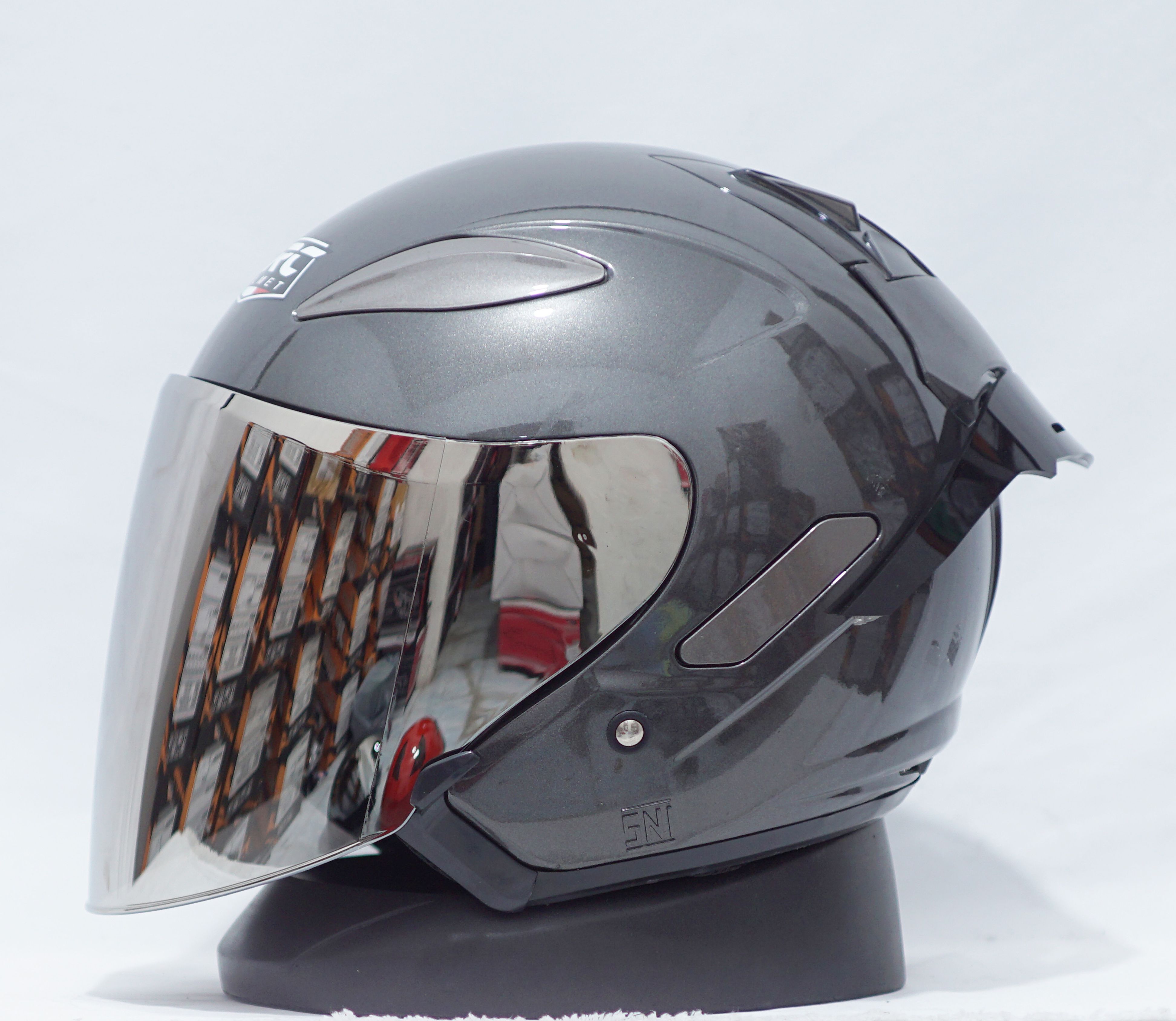 HELM CENTRO ALV POLOS/SOLID (paket ganteng spoiler kaca iridium HELM CENTRO ALV POLOS/SOLID (paket ganteng spoiler kaca iridium