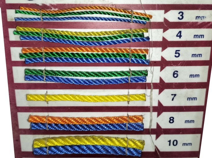 tali plastik pengikat barang