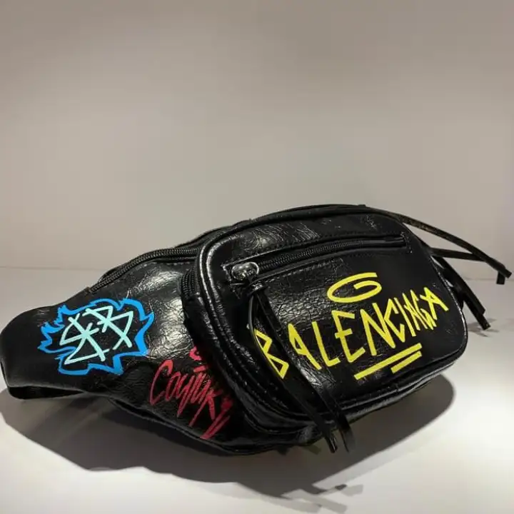 waistbag balenciaga graffiti