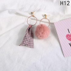 1 Pair Dangle Earring Mink Fur Pom Pom Ball Rhinestone Earrings H12-Intl