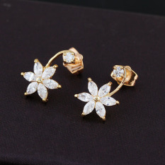 18 Karat Berlapis Emas Anting Tindik Bunga Indah Kristal Menjuntai