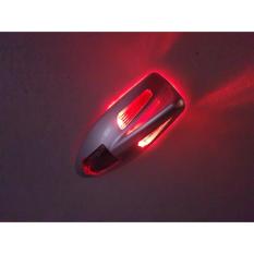 Aksesoris Variasi Lampu Sirip Hiu SILVER Solar Power Tenaga Surya Untuk Semua MERK Dan TYPE mobil (Toyota Honda Mazda Suzuki Hyundai Daihatsu : Innova Veloz Alphard Lexus Harrier All new Sienta Freed Agya Alya Datsun dll )