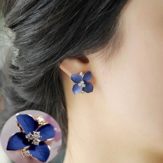 Amefurashi Anting Rhinestone Blue and Black Flower Gold Stud Earring