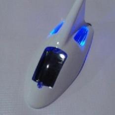 Antena Variasi Mobil Sirip Hiu LED Solar Cell Sensor Getar Putih