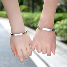 Gaya Korea Permukaan Halus love baja titanium gelang perempuan minimalis kepribadian pasangan sepasang warna perak Gelang pria orang trendi Bisa ukir nama