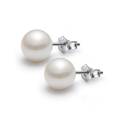Gaya Channel Elegan MINI Ibu dari Mutiara Anting Mutiara Anting