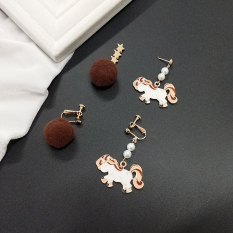 Gaya Jepang Dongeng Unicorn Gadis Anting
