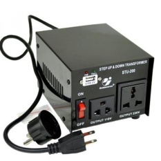 Goldsource STU-200 Step Up/Down Voltage Transformer Converter-AC 110/220 V-200 Watt-Intl