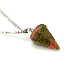 Nya Mia Wanita Modis Jual Panas Kolom Heksagonal Batu Alam Liontin Kalung Rich Cone Bagian Kristal Kalung