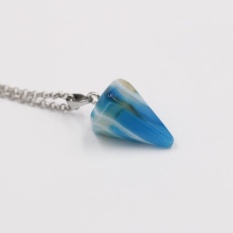Nya Mia Wanita Modis Jual Panas Kolom Heksagonal Batu Alam Liontin Kalung Rich Cone Bagian Kristal Kalung