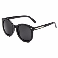 Kacamata Hitam Vintage UV Protection Kacamata Hitam Pria dan Wanita - Lensa Hitam