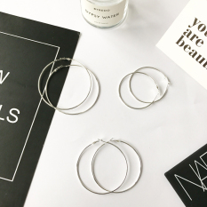 Anting Lingkaran Besar Lingkaran Anting-anting Wanita Sederhana