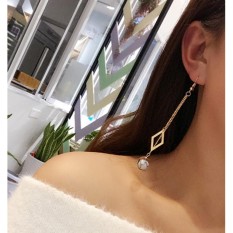 LRC Anting Gantung Fashion Round Ball Pendant Decorated Tassel Design Earrrigs