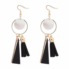 LRC Anting Sweet Black Round Shape Pendant Decorated Simple Tassel Earrings